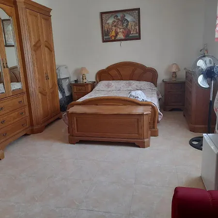 Private Room Qormi Extérieur photo